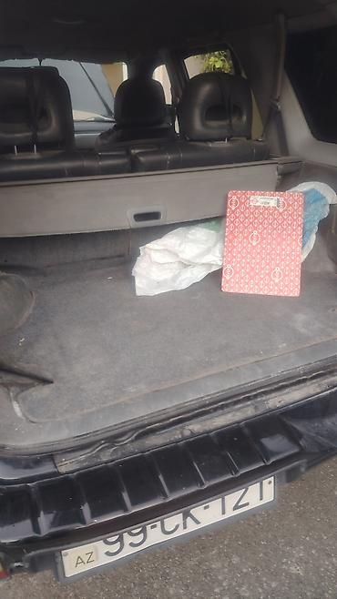 islenmis hyundai avtomobilleri satisi: Honda CR‑V, qara rəng, 1-ci nəsil kuzov (təxmini 1997–2001). - Kuzov — 5