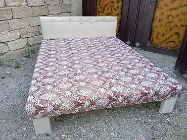 Çarpayılar: Təzə çarpayilar. 1 nəfərli̇k çarpayilar 60 manat. 2 nəfərli̇k taxt 110 — 4