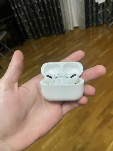 Dinamiklər və kolonkalar: AirPods Pro 1 ci nesil Normal zaretka Yaxşı veziyetdedi Real alıcı