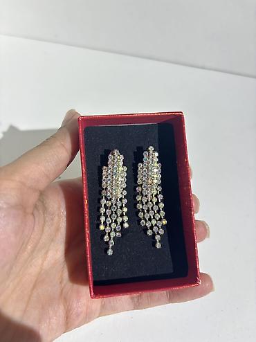 Sırğa, Ünvandan götürmə