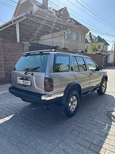 миханик: Nissan Pathfinder: 1998 г., 3.3 л, Механика, Бензин, Внедорожник — 5
