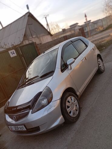 Honda: Honda Fit: 2003 г., 1.3 л, Вариатор, Бензин, Хэтчбэк