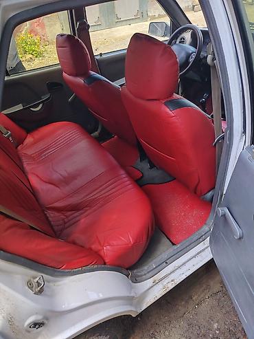 Digər avtomobillər: Model: Sedan, ağ rəng, 4 qapı Görünüş: Probeq 250.000 REAL ŞƏXSLƏRƏ — 8