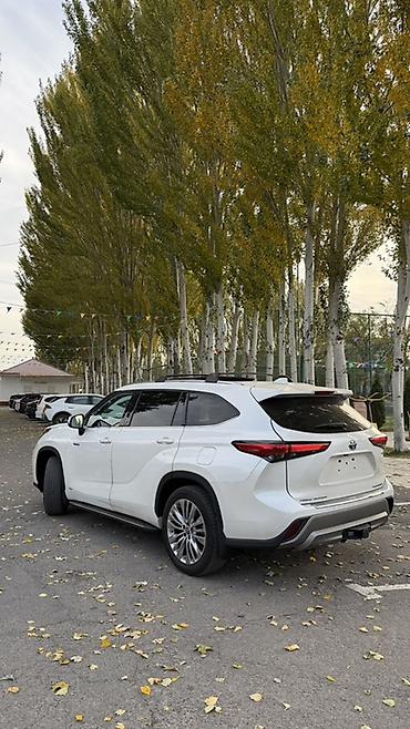 x3 m: Toyota Highlander: 2021 г., 2.5 л, Автомат, Гибрид, Кроссовер — 2