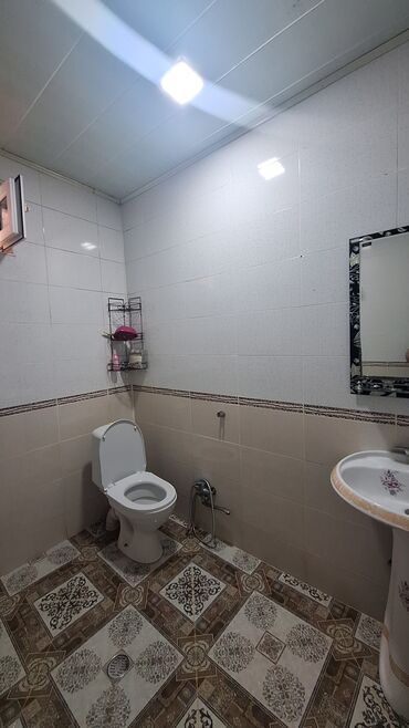 Həyət evləri və villaların satışı: 3 otaqlı, 70 kv. m, Orta təmir — 16