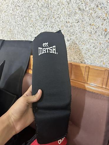 tikis aparati: Məhsul: Boks/MMA qoruyucu dəsti Tərkibi: - Adidas baş qoruyucusu – — 8
