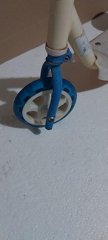 Trotineti, skejtbordovi i hoverbordovi: Dečiji trotinet sa 3 točka - Konstrukcija: prednji točak + dva zadnja — 2