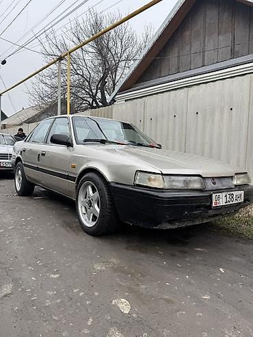 Mazda: Mazda 626: 1988 г., 2 л, Механика, Бензин, Седан — 1
