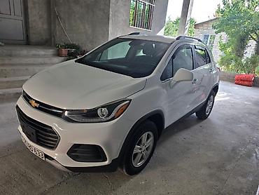 masin oturacaq: Chevrolet Trax (Tracker) – ağ rəngli kompakt krossover Xüsusiyyətlər — 5