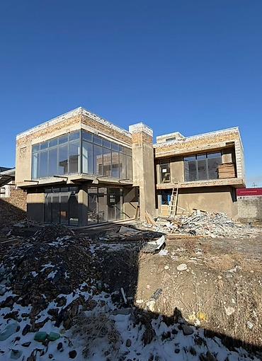 Готовые алюминиевые окна: Готовое алюминиевое окно, Тип окна: Витражные, Декоративные особенности: Фрамуга, Б/у, Без установки, Без рассрочки — 6