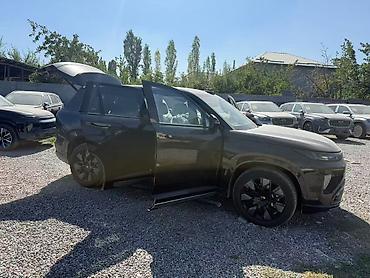 Продажа авто: GAC S7 Black Knight Полностью черный кузов 5 дверей, 5 мест Таможенное — 5