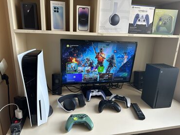 sony playstation 5 slim: Salam konsollar ve monitor pultlar satılır biryerde ela vezyetdedir