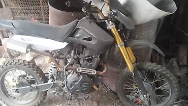 Мотоциклы: Эндуро/питбайк для бездорожья - Двигатель: одноцилиндровый 4‑тактный — 2