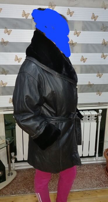 подать объявление: Женская куртка XL (EU 42), цвет - Черный