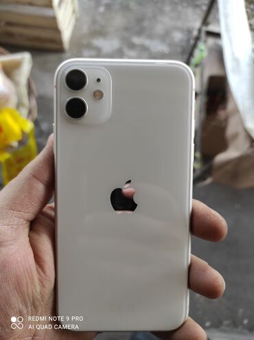 8 айфон: IPhone 11, Б/у, 128 ГБ, White Titanium, Зарядное устройство, 79 %