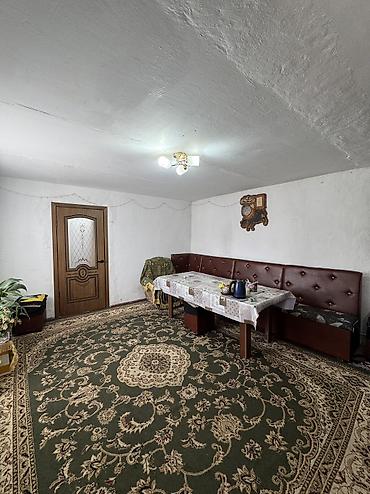 Продажа коттеджей и домов: ✨ Продаётся двухэтажный дом в с. Сокулук ✨ 🏡 Характеристики: • — 8