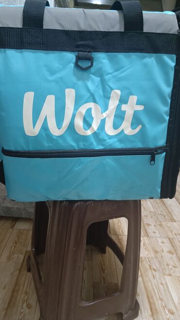 restoran avadanligi: Wolt çantasi kurtkası ilə birlikdə 45azn yenidən seçilmir endirim