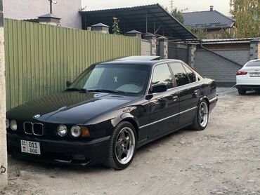 купить магнитные наклейки на авто: BMW 5 series: 1988 г., 2.5 л, Механика, Бензин, Седан