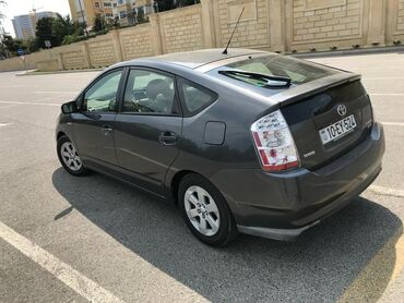 toyota prius qalmaq şerti ile: Toyota Prius: 1.5 l | 2008 il Hetçbek