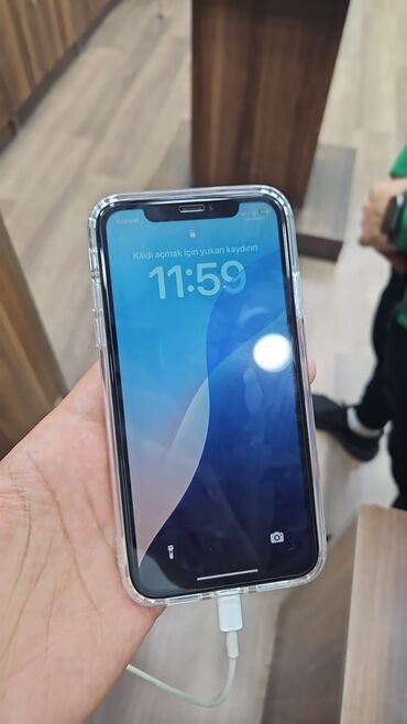 iphone 6d: IPhone 11, White Titanium, Face ID