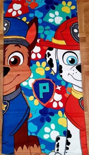 Posteljina: Disney veliki peskir 
Dimenzije 140*70 cm
Cena 1450 dinara — 4