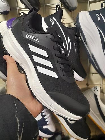 Мужские кроссовки, 40, 40.5, 41, Adidas, Новый, цвет - Черный, Самовывоз, Бесплатная доставка, Платная доставка