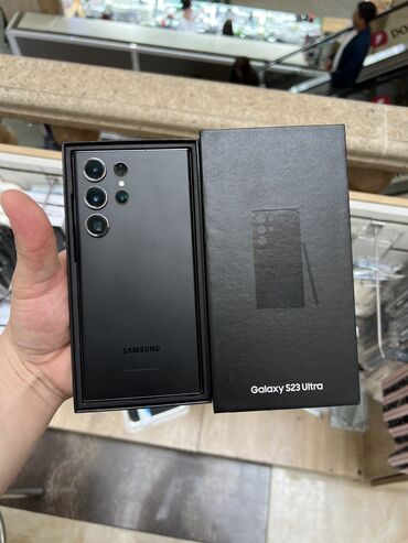 авто телефон: Samsung Galaxy S23 Ultra, Б/у, 256 ГБ, цвет - Черный, 1 SIM, eSIM