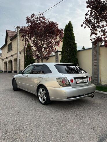 Toyota: Toyota Altezza: 2002 г., 2.2 л, Автомат, Бензин, Универсал