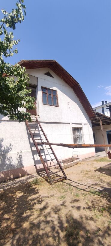 чабанский домик: Дом, 100 м², 4 комнаты, Риэлтор, Старый ремонт