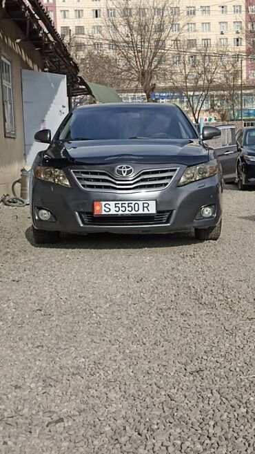 колф 3: Toyota Camry: 2010 г., 3.5 л, Автомат, Бензин, Седан