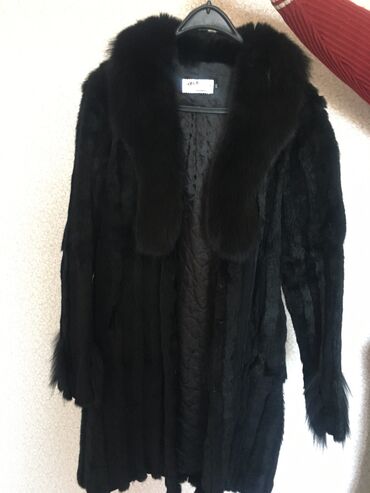 Женская одежда: Шуба L (EU 40), цвет - Черный
