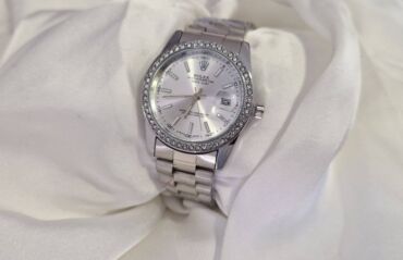 Ručni satovi: Satovi muški ženski,uniseks Cena:2500din (sa kutijom običnom) na lalafo.rs — 28 Ručni satovi: Satovi muški ženski,uniseks Cena:2500din (sa kutijom običnom) — 28