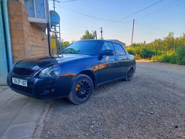 VAZ (LADA): LADA Priora sedan – qara rəng, 4 qapı, ön ötürücülü.ili 2008 ci il — 2