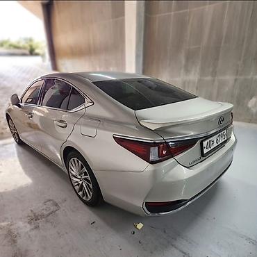 Lexus: Lexus ES: 2022 г., Гибрид, Седан — 4