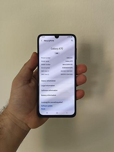 gps za auto cena: Samsung A70 dual sim, otključan za sve mreže. Ima 6/128 gb memorije — 5