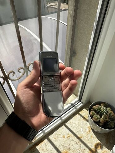 nokia 2: Nokia 8, 2 GB, rəng - Gümüşü