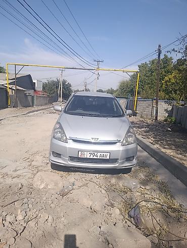 Toyota WISH: 2003 г., 1.8 л, Автомат, Бензин, Минивэн