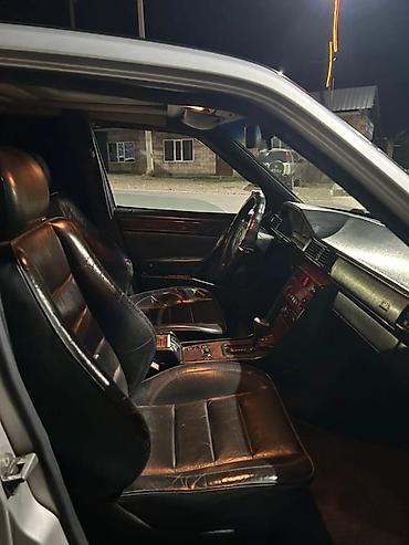 детский мопед на бензине: Mercedes-Benz W124: 1995 г., 4.2 л, Автомат, Бензин, Седан — 7
