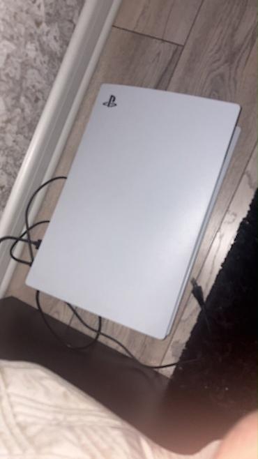 ps5 islenmis: PlayStation 5 (PS5) – Disk versiyası Əsas xüsusiyyətlər: - Ultra — 2