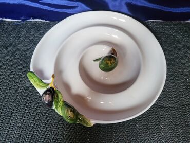 Ostalo posuđe: Tanjir nov za maline Italija 70te. Tanjir za masline sa delom za na lalafo.rs — 7 Ostalo posuđe: Tanjir nov za maline Italija 70te. Tanjir za masline sa delom za — 7