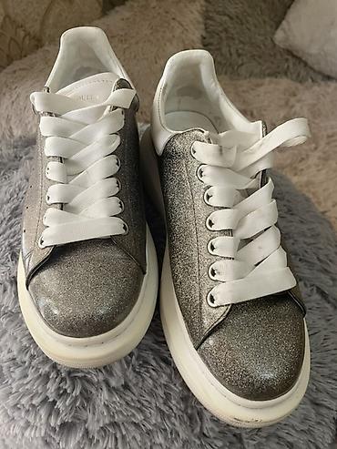 Qadın ayaqqabıları: Alexander McQueen platform krossovkaları Alexander McQueen — 6