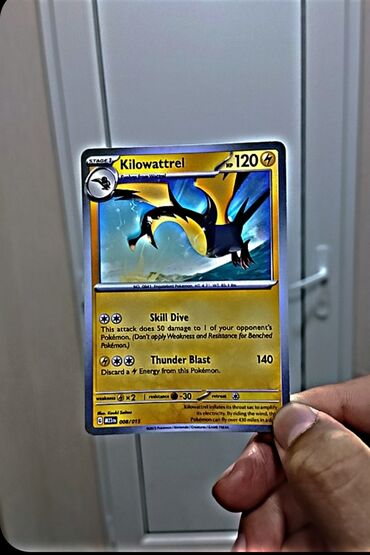 ucuz piano: Kilowattrel Pokémon kartı. Bu kart, oyunçular və kolleksiyaçılar üçün
