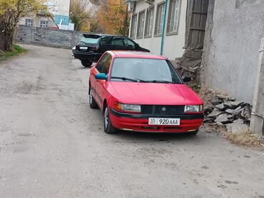 мазла 6: Mazda 323: 1990 г., 1.6 л, Механика, Бензин, Седан