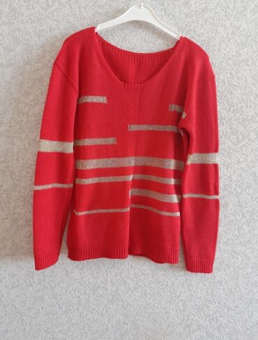 Свитеры: Женский свитер L (EU 40), XL (EU 42), цвет - Красный