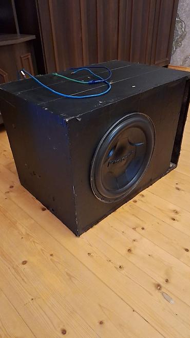Колонки и сабвуферы: Avtomobil audio sistemi – subwoofer, gücləndirici və kondensator — 5