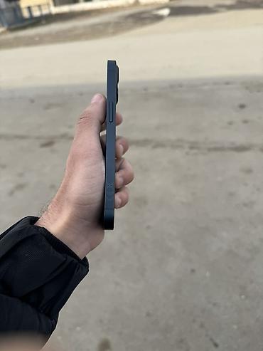 Apple iPhone: IPhone 13, Qara, Face ID — 4