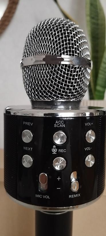 mikrofonlu kalonkalar: Karaoke mikrafon. Az istifadə olunub. 50 manata alınıb. 15- 20 — 2