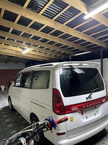 күзгү: Nissan Serena: 2000 г., 2 л, Вариатор, Бензин, Вэн/Минивэн — 6