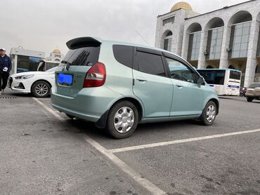 битый фит: Honda Fit: 2002 г., 1.3 л, Вариатор, Бензин, Хэтчбэк