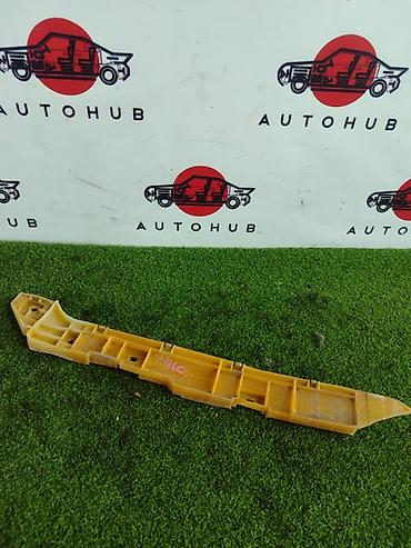 Салазка на крыло (направляющая бампера/крепление молдинга) для HONDA at lalafo.kg Салазка на крыло (направляющая бампера/крепление молдинга) для HONDA